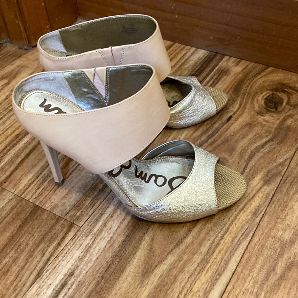 Womens Sam Edelman heels- tan and gold